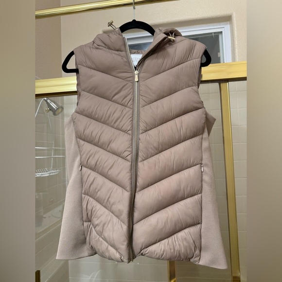 Jaclyn Smith Quilted Vest - Picture 2 of 4